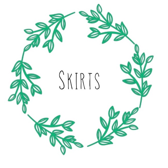 Skirts - Picture 2 of 4